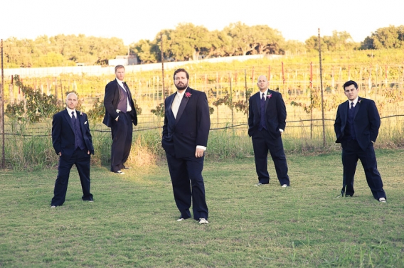 austin wedding photographer at spicewood vineyards texas