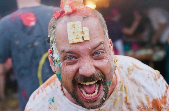 cupcake food fight