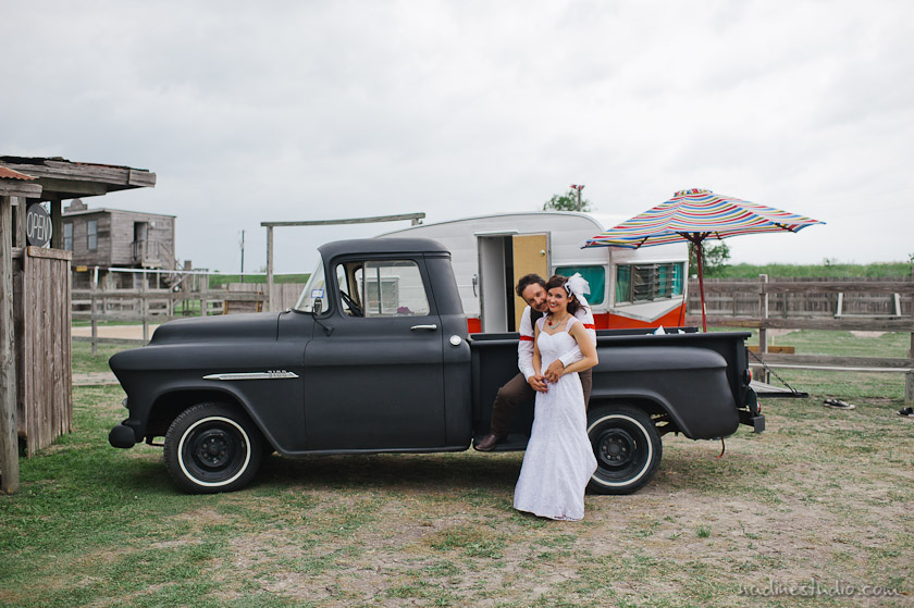 vintage truck wedding