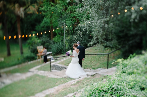 dad walking bride down the aisle