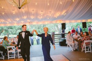 groom dancing with his mother